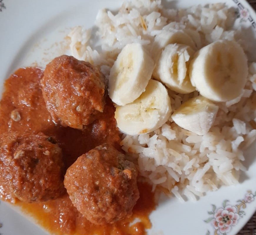 Albondigas con chipotle