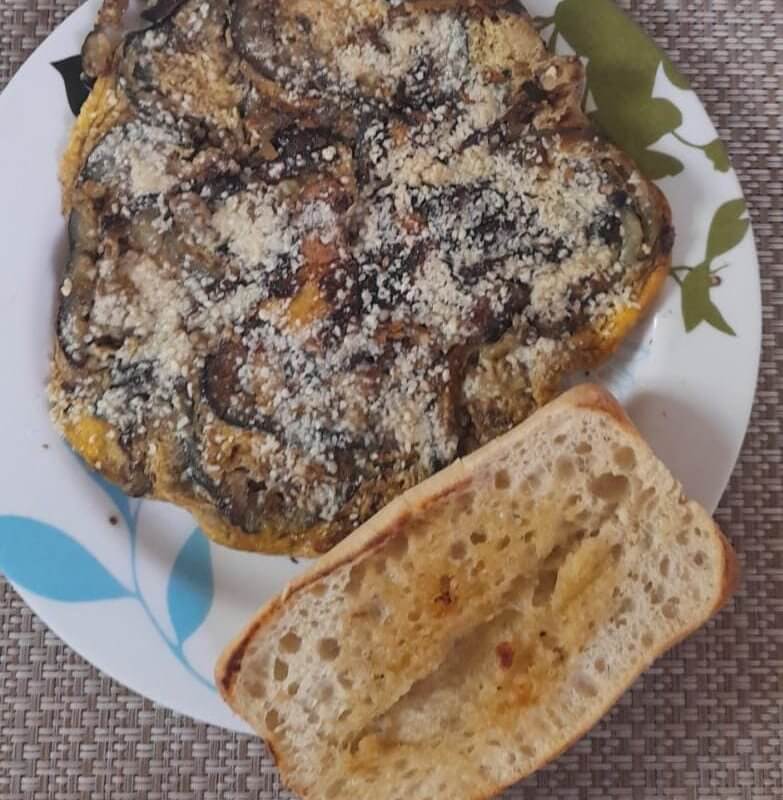 Tortilla de huevo con berenjena