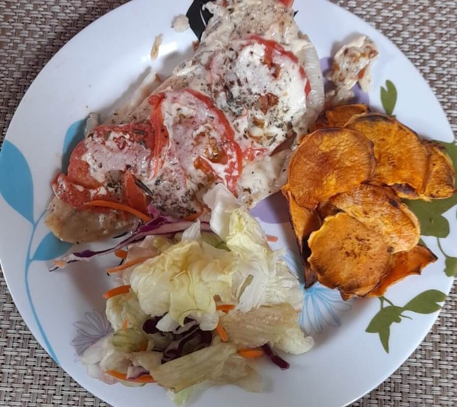 Pescado con jitomate a las hierbas finas